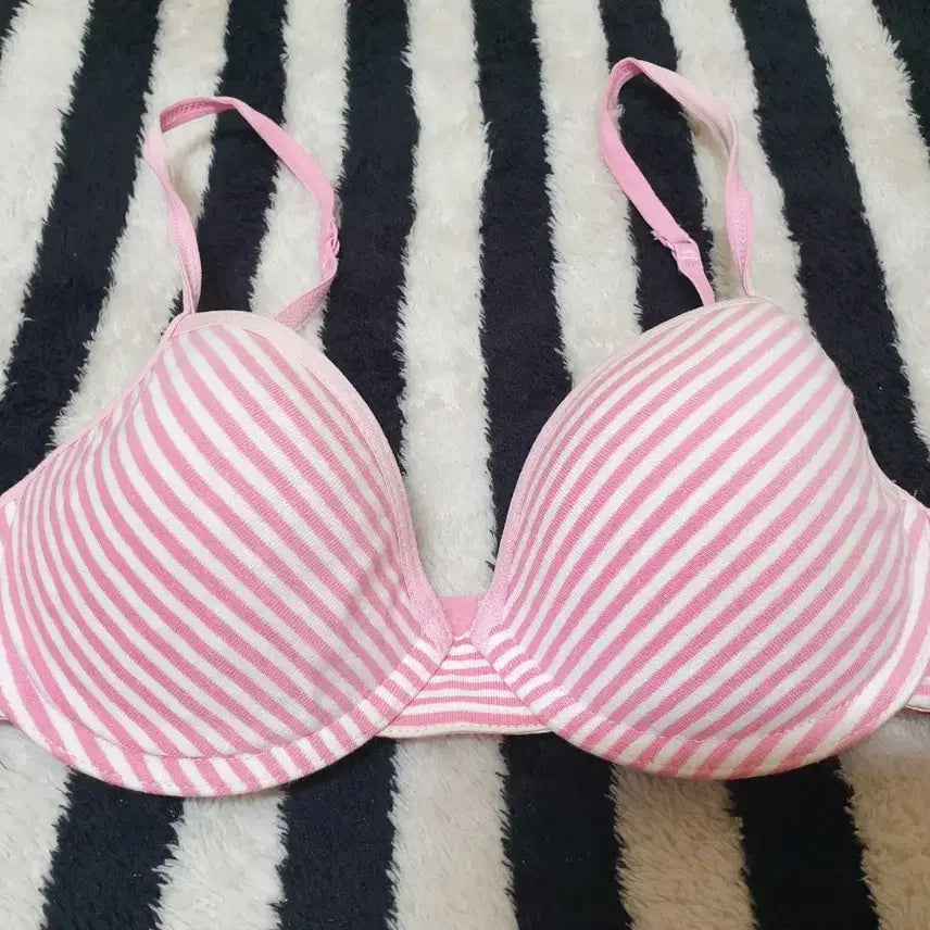 [BUNJANG] Pink Stripe Bra Panty Set / (중고) 핑크스트라이프 브라팬티