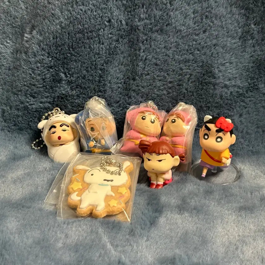 [BUNJANG] Crayon Shin-chan Gacha Figure &amp; Keyring Goods Set / 짱구는 못말려 가챠피규어,키링굿즈 세트