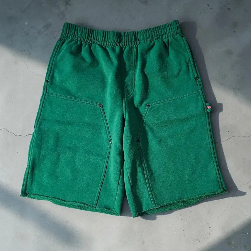 [BUNJANG] Supreme Double Knee Painter Sweatshorts Bermuda Green 26SS / 새제품M 슈프림 더블니 페인터 스웨트쇼츠 버뮤다 반바지 그린 - 26SS