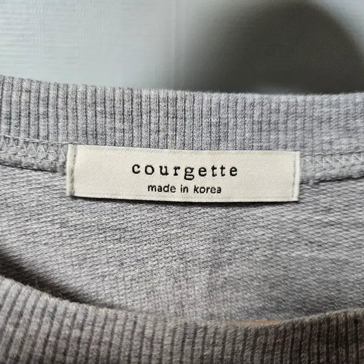 [BUNJANG] Courgette Cropped Sweatshirt / 코젯 "courgette" 크롭 맨투맨