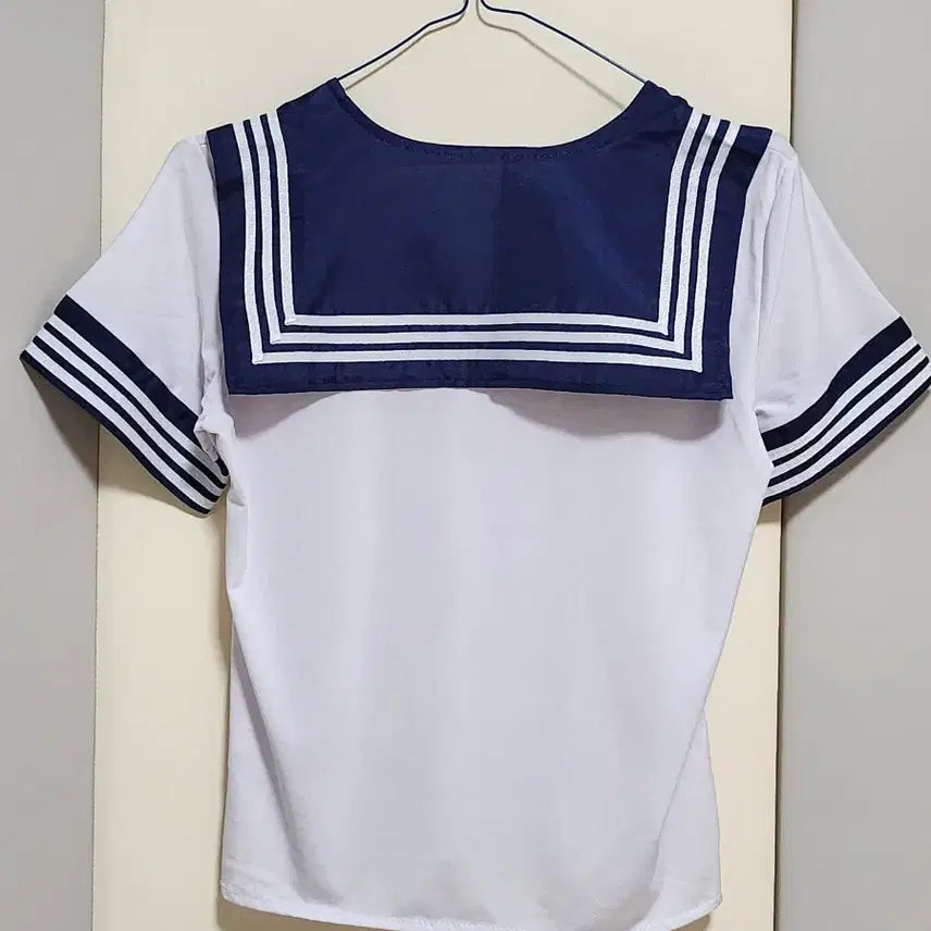 [BUNJANG] Sailor Collar Short Sleeve Blouse / 세라복 반팔 블라우스