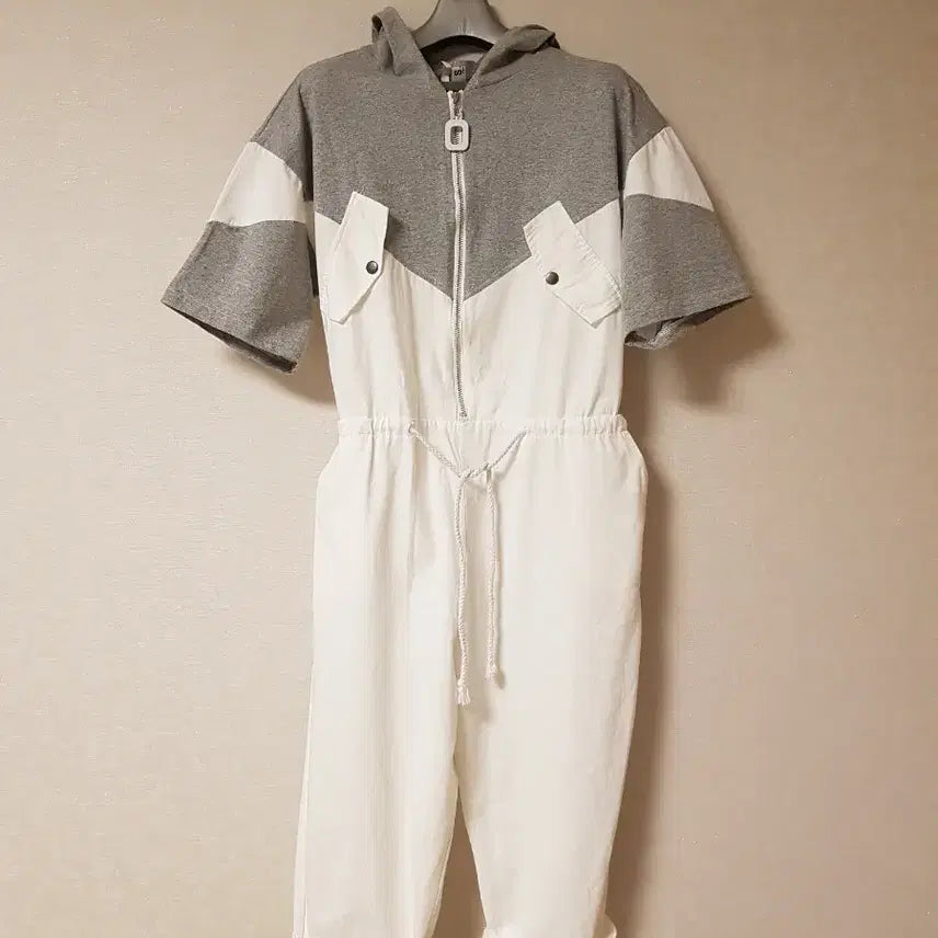 [BUNJANG] Hooded Short-Sleeve Jumpsuit / 후드 반팔 점프수트