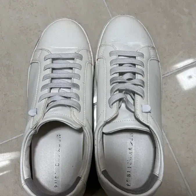 [BUNJANG] White Sneakers / 화이트 스니커즈