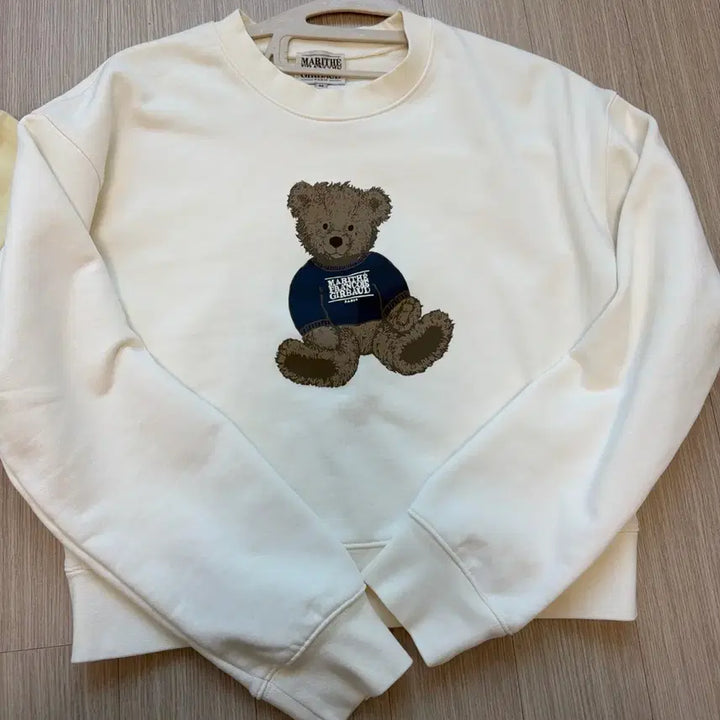 [SOLD OUT] 마리떼 프랑소와 저버 곰돌이 맨투맨m+옐로우반팔 m