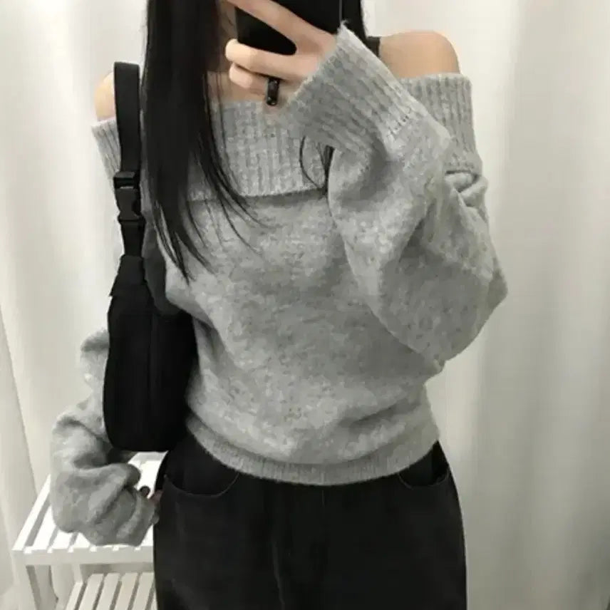 [BUNJANG] Off-Shoulder Knit Sweater / 오프숄더 회색