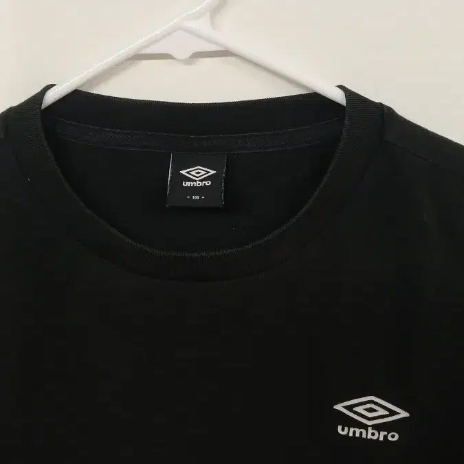 [SOLD OUT] 엄브로 블랙 반팔 티셔츠