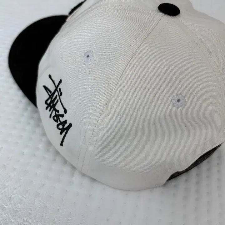 [BUNJANG] Stussy Chenille S Low Pro Cap Natural / 스투시 셔닐 S 로우 프로 캡 내추럴