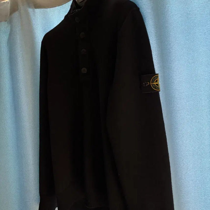 [BUNJANG] Stone Island Half Zip Knit 25FW Size L / 스톤아일랜드 하프집업 니트- 25FW 사이즈 L