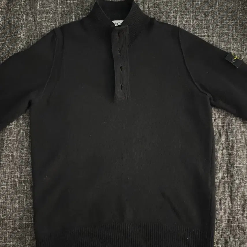 [BUNJANG] Stone Island Half Zip Knit 25FW Size L / 스톤아일랜드 하프집업 니트- 25FW 사이즈 L