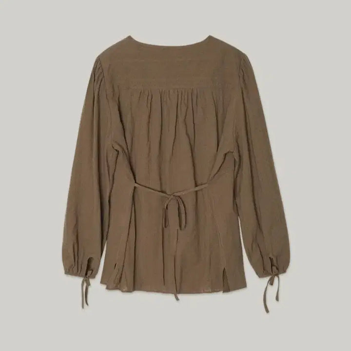 [BUNJANG] OurComos Button Tie Back Ribbon Blouse / [새상품] 아워코모스 버튼 타이 뒷리본 블라우스(정가11.3)