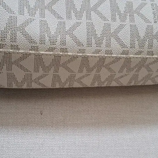 [SOLD OUT] 마이클코어스 로고 패턴 토트백
