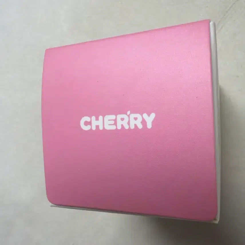 [BUNJANG] IVE MiniV Mini Figure Cherry / 아이브 미니브 미니피규어 체리