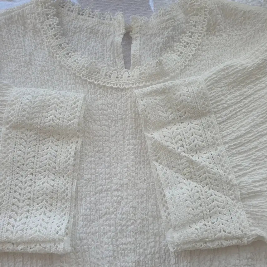 [BUNJANG] White Punching Lace Short Sleeve Blouse / 1224 화이트 펀칭 레이스 반팔 블라우스F