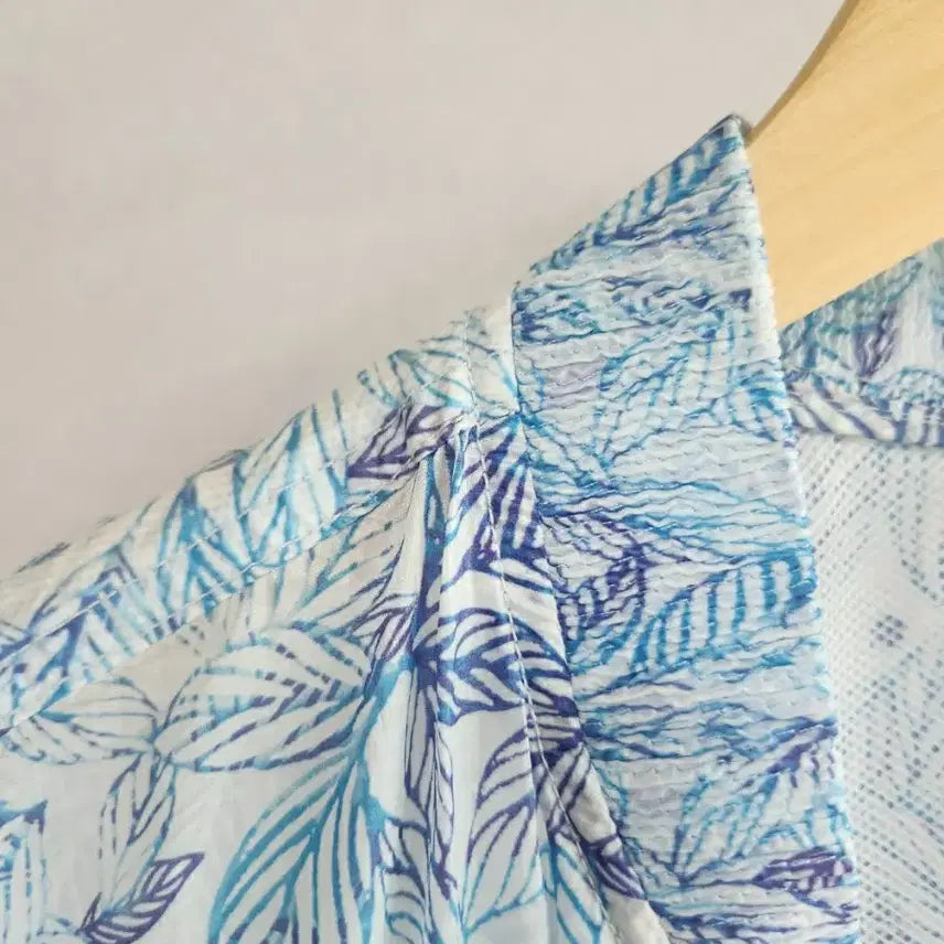 [BUNJANG] Lafuma Flower Pattern Windbreaker Vest / 라퓨마 플라워 패턴 바람막이 조끼