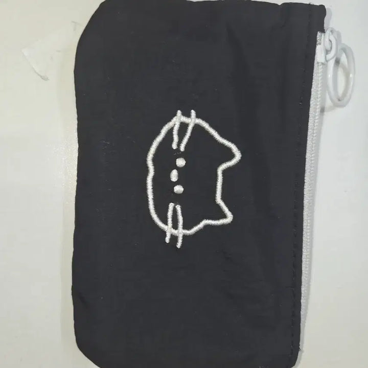 [BUNJANG] Black Cat Embroidered Wallet / 블랙 고양이 자수 지갑