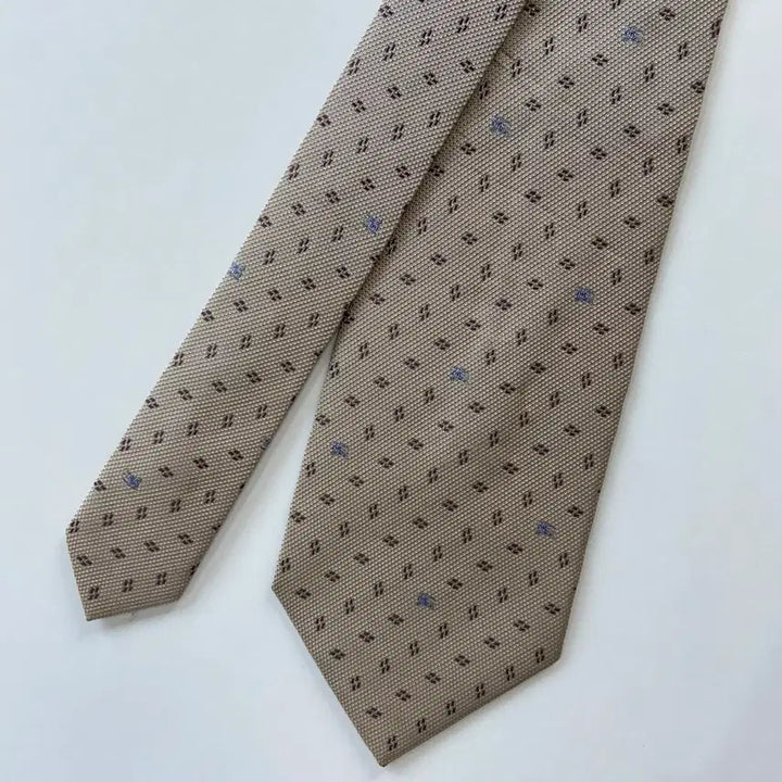 [BUNJANG] Burberry Monogram Silk Necktie / 버버리 모노그램 명품 정품 넥타이 (Burberry)