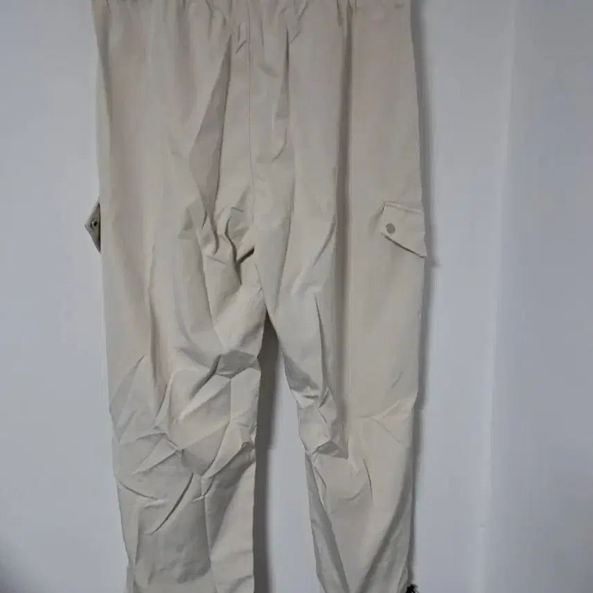 [BUNJANG] Ivory Cargo Jogger Pants (Size 34) / 아이보리색 카고 조거팬츠34