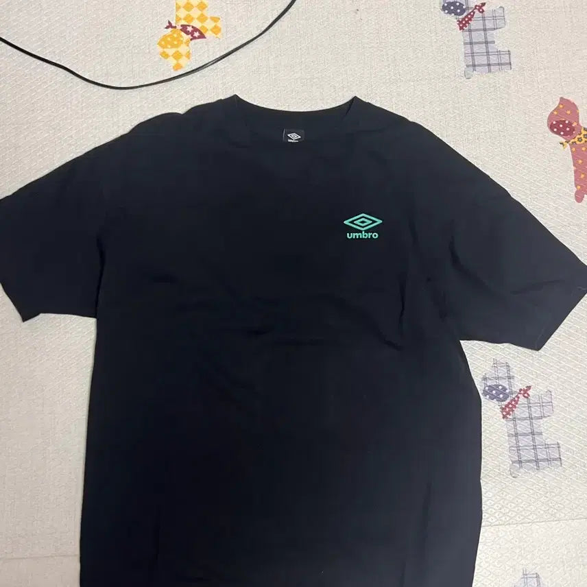 [BUNJANG] Umbro Black Short Sleeve T-Shirt / 엄브로 블랙 반팔 티셔츠
