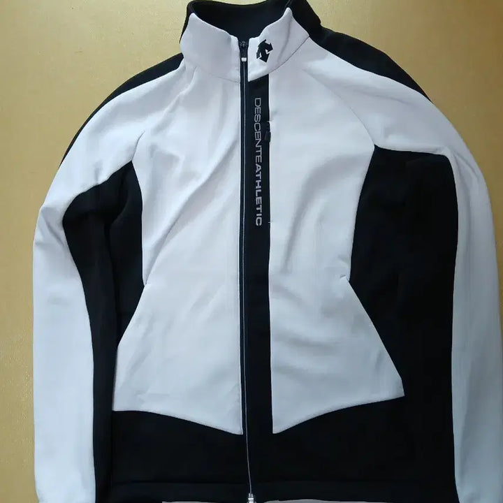 [BUNJANG] Descente Neoprene Functional Zip-Up Jacket / 데상트 기능성 집업 자켓 95호