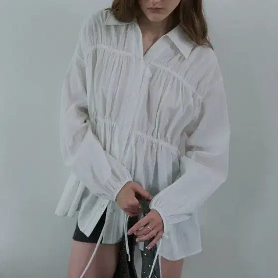 [BUNJANG] RAIVE White Shirring Blouse Long Sleeve / 레이브 화이트 셔링 블라우스 롱 슬리브