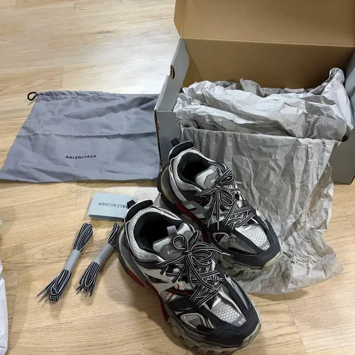 [BUNJANG] Balenciaga Track Sneakers Size 39 / 발렌시아가 트랙 스니커즈 39 사이즈