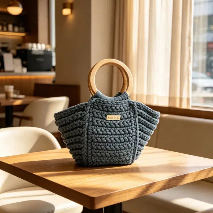 [BUNJANG] Handmade Knit Bag with Wood Ring Handle / 핸드메이드 뜨개 가방
