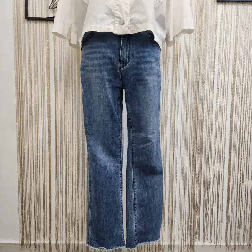 [BUNJANG] DATUM Span Semi-Bootcut Cutting Jeans (Size 30) / 데이텀 스판 세미부츠컷 컷팅진 호칭30/허리고무밴드형