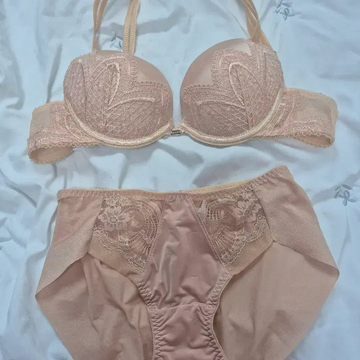 [BUNJANG] Lace Bra Panty Set / 레이스 브라팬티 세트(중고)