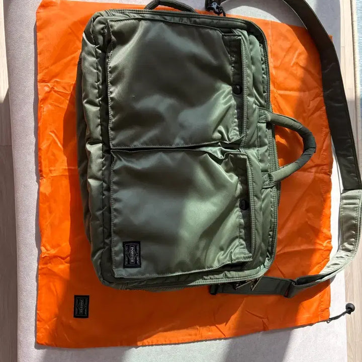 [BUNJANG] Porter Tanker 3-Way Briefcase Sage Green / 포터 탱커 3WAY 브리프케이스 세이지 그린