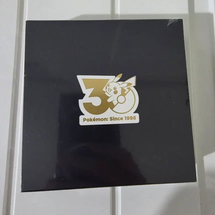 [BUNJANG] Pokemon 30th Anniversary Limited Edition Badge (Sealed) / 4월 한정판 포켓몬 30주년 기념 뱃지 미개봉