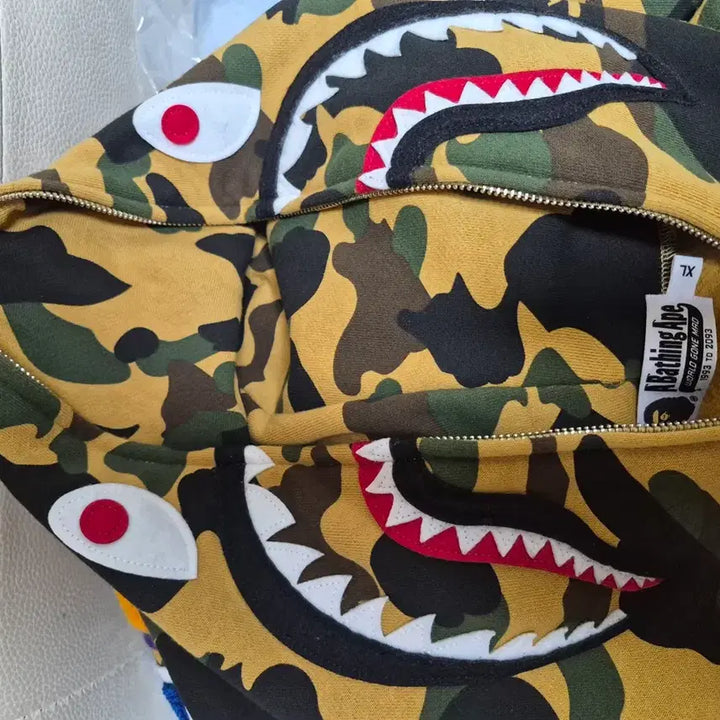 [BUNJANG] BAPE Shark Hoodie / 정품) 베이프 샤크 후드집업