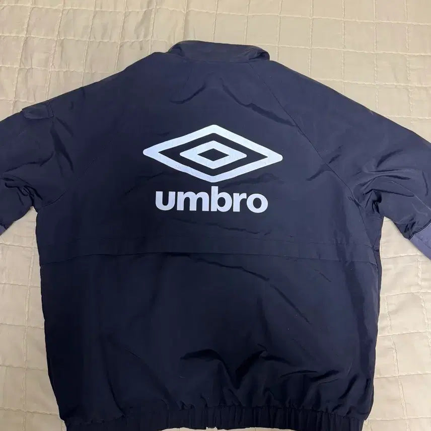 [BUNJANG] Umbro Ranger Windbreaker Warm-up Jacket Black / 엄브로 레인저 윈드브레이커 웜업 자켓 블랙