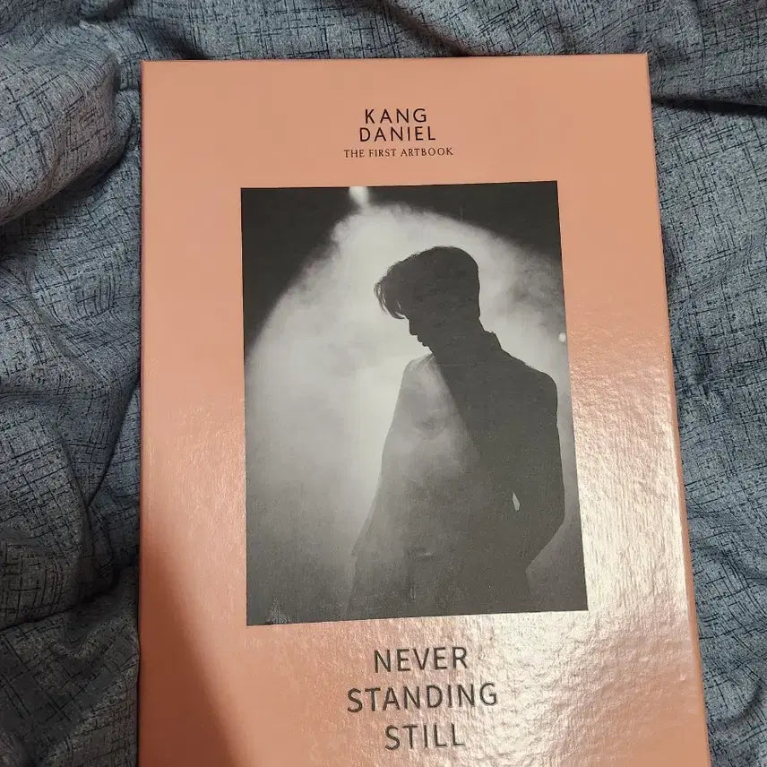 [BUNJANG] Kang Daniel NEVER STANDING STILL Artbook / 강다니엘 아트북 NEVER STANDING STILL