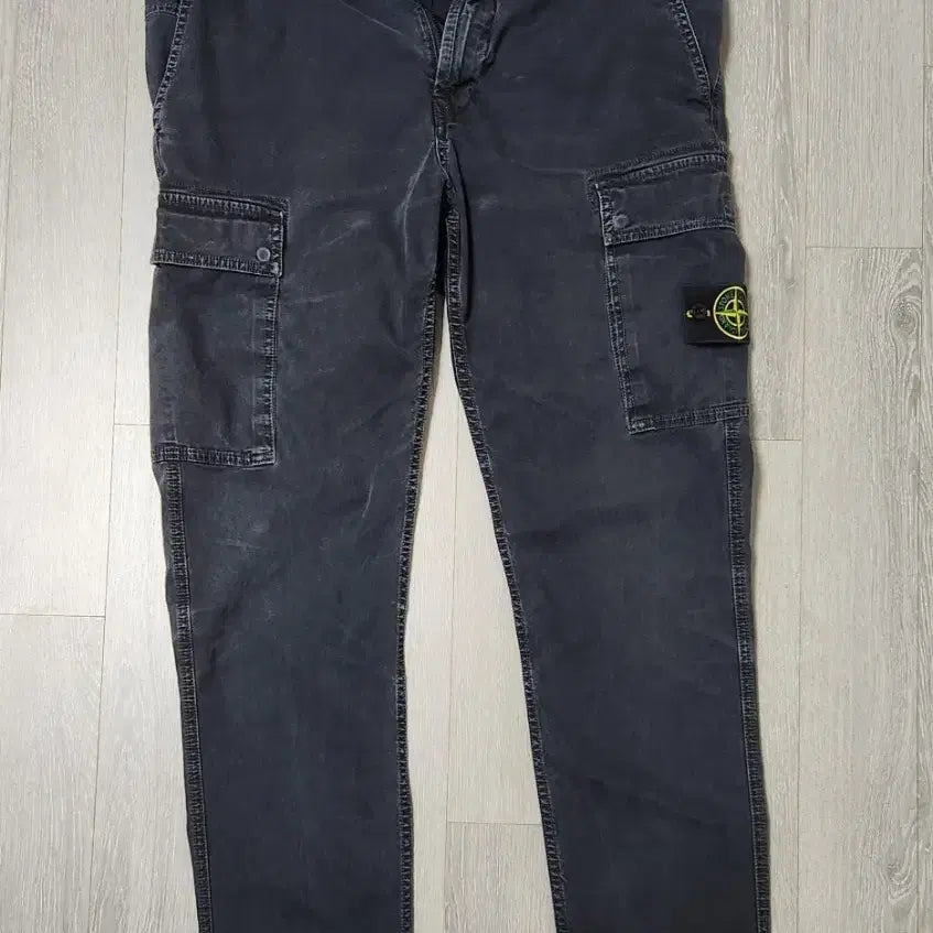 [BUNJANG] Stone Island Garment-Dyed Cargo Pants / 스톤아일랜드 가먼트다잉 카고 팬츠 (바지)