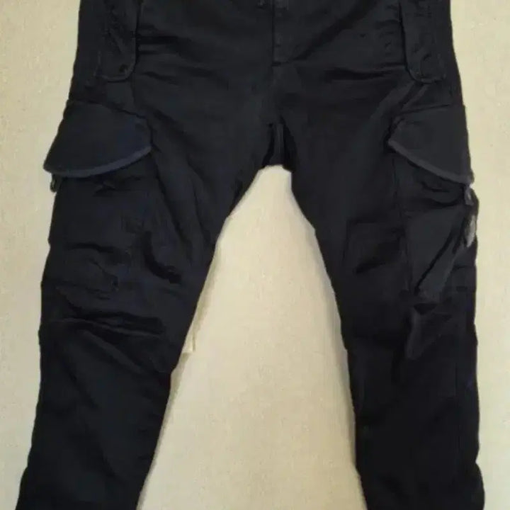 [BUNJANG] CP Company Satin Cargo Pants / CP컴퍼니 사틴  카고 팬츠 // 씨피컴퍼니 사틴 카고 바지
