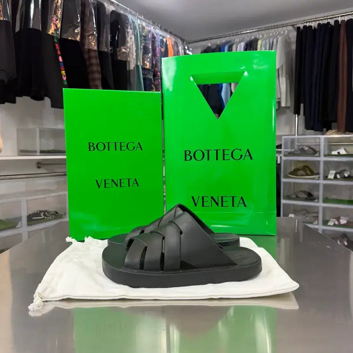 [BUNJANG] Bottega Veneta Flintstone Mule Slippers / 보테가베네타 플린스톤 뮬 슬리퍼