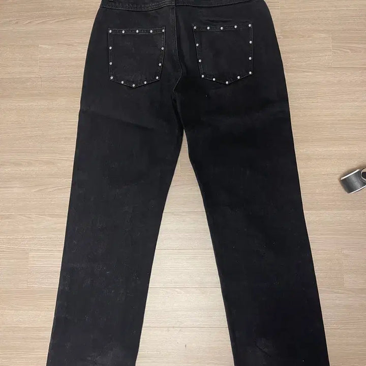 [BUNJANG] Extra Ordinary Studded Denim Jeans (L) / 엑스트라 오디너리 스터드 데님