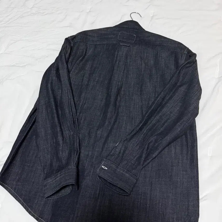 [BUNJANG] Butter Goods Blue Button-Down Denim Shirt Size 2 / 포터리 버튼 다운 셔츠 블루 2사이즈
