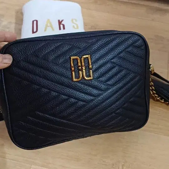 [BUNJANG] Daks Quilted Leather Tassel Crossbody Bag / 닥스 소가죽 퀼팅 태슬 크로스백