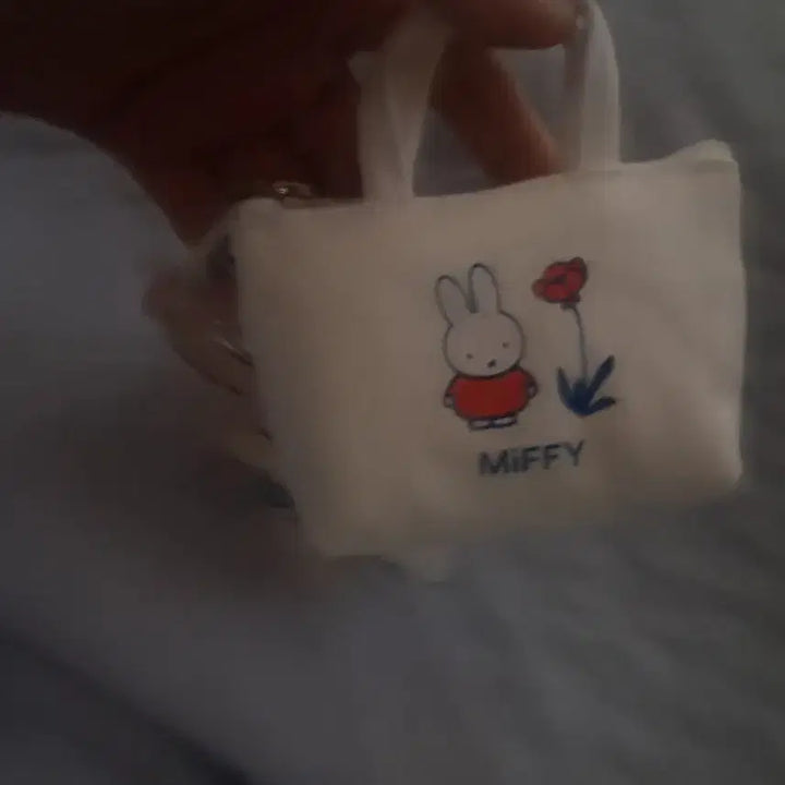 [BUNJANG] Miffy Mini Tote Bag Keychain / 정품미피 미니 토트백 키키링