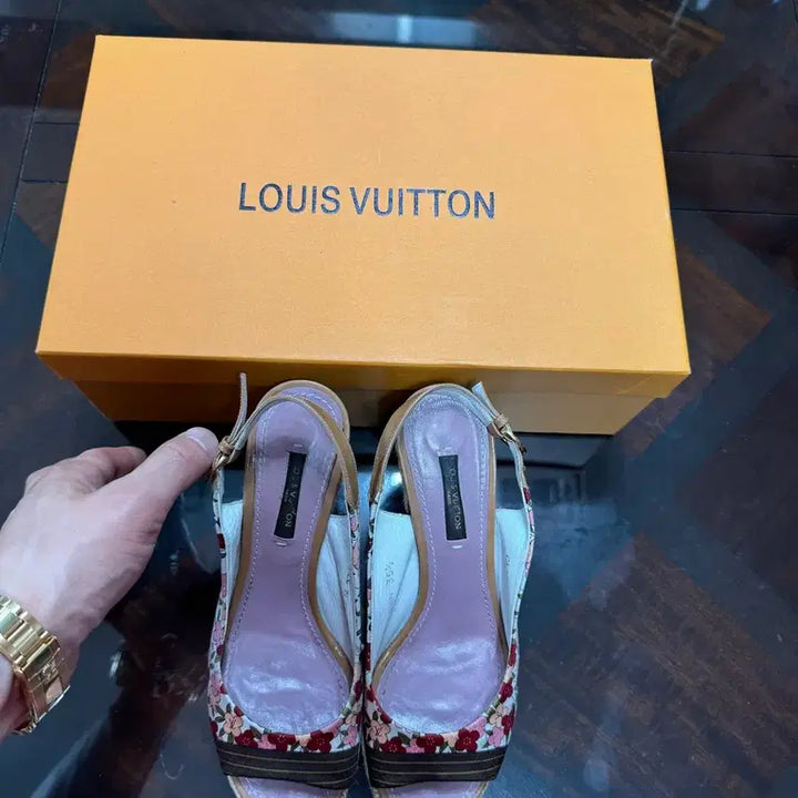 [BUNJANG] Louis Vuitton Leather Sandals / 루이비통 정품 내구성 좋은 샌들 싸게팝니다.!!!  보시다시피 사용감은