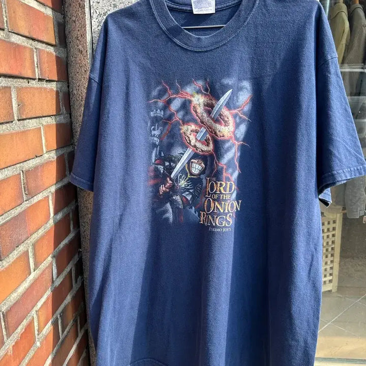 [BUNJANG] 00s Lord of the Rings Parody Onion Ring T-Shirt / 00s 반지의제왕 패러디 어니언링 티셔츠