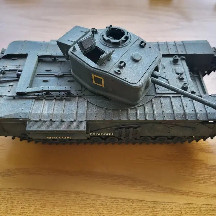 [BUNJANG] 1/35 Scale Britain Tank Model Kit - Finished Product / 브리튼 탱크 모형 완제품