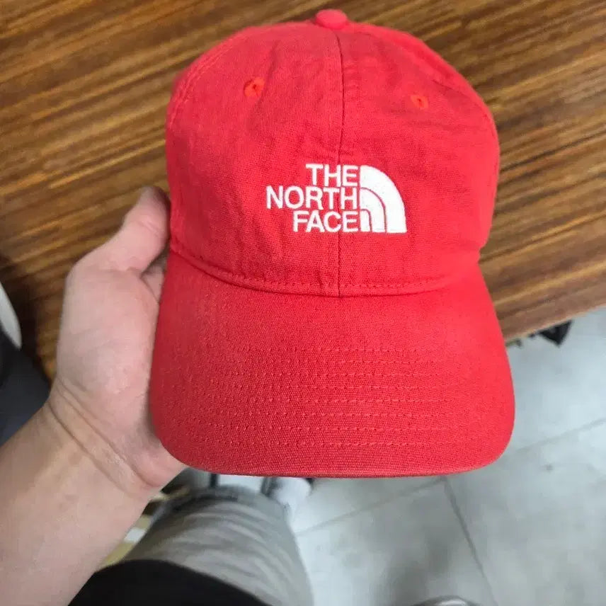 [BUNJANG] The North Face Cotton Red Ball Cap Hat Free Size / 노스페이스 코튼 레드 볼캡 모자 프리