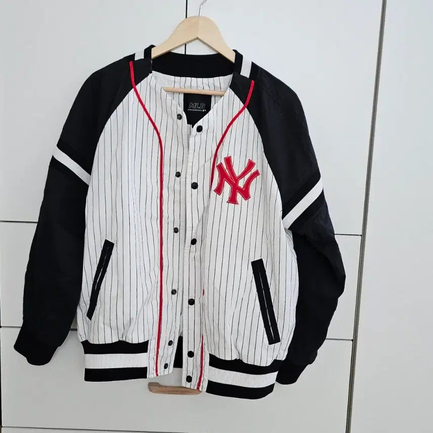 [BUNJANG] MLB Unisex Stadium Jumper (Size M) / MLB야구점퍼 스타디움점퍼 남여공용M