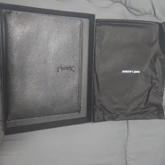 [BUNJANG] Saint Laurent Black Leather Clutch Bag Full Set / 생로랑 블랙 레더 클러치백 풀세트