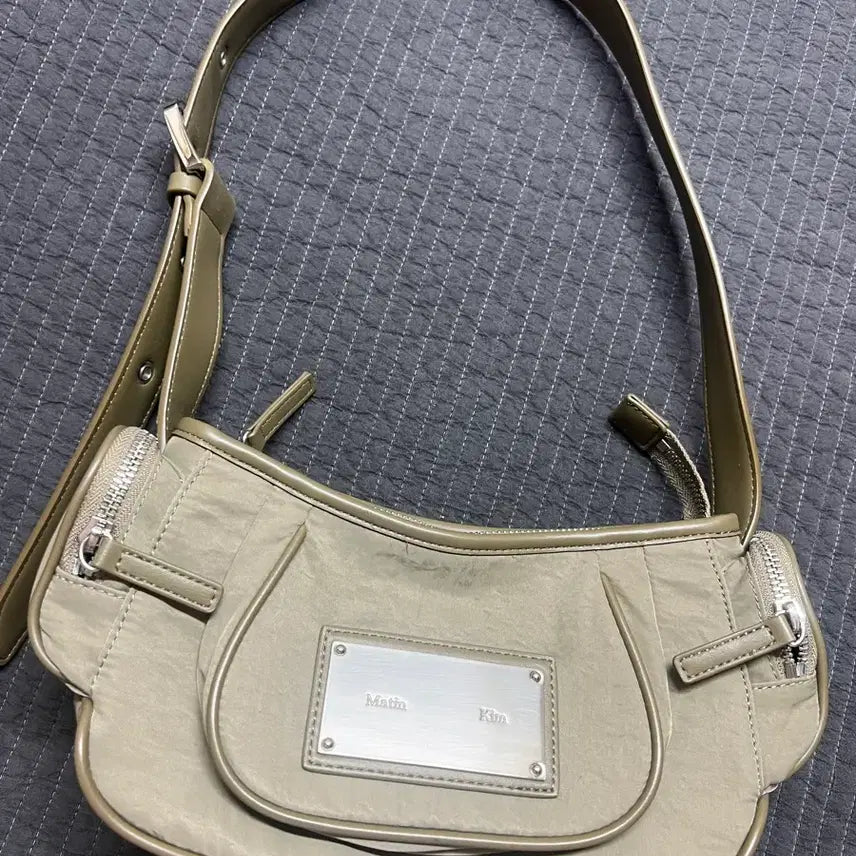 [BUNJANG] Matin Kim Madeleine Shoulder Bag Light Khaki / 마뗑킴 matinkim 마들렌백 숄더백 라이트카키