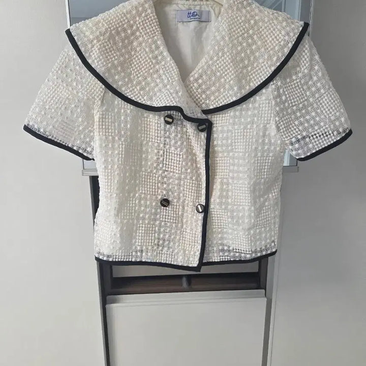 [BUNJANG] TTA White See-Through Short Sleeve Blouse / TTA 화이트 시스루 반팔 블라우스