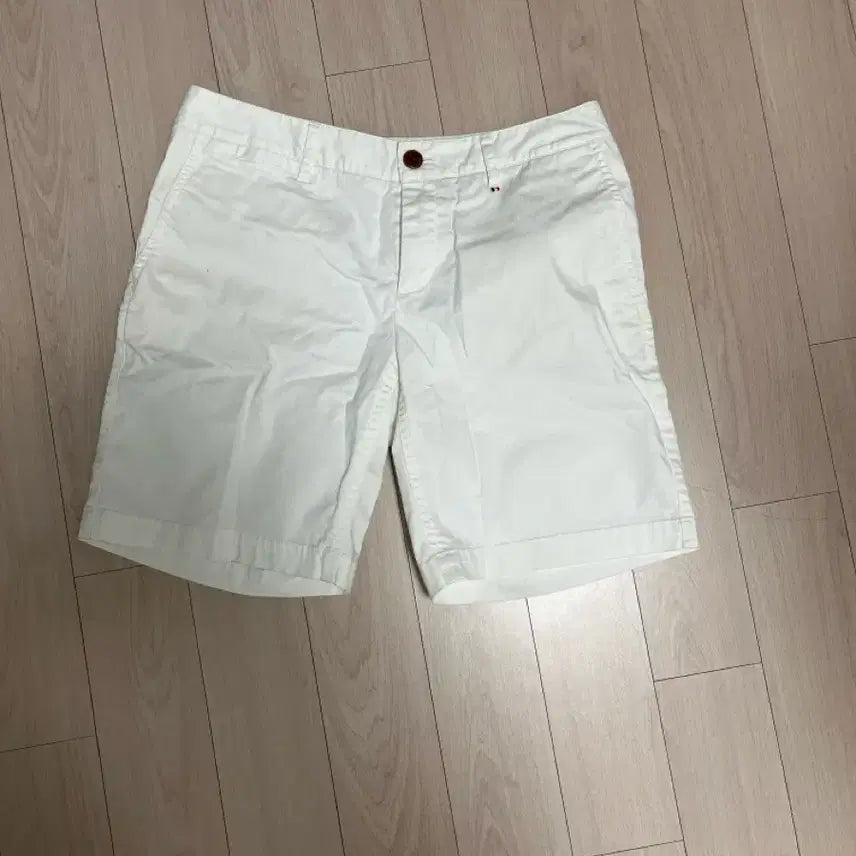 [BUNJANG] Tommy Hilfiger White Cotton Shorts / 타미 화이트 면 반바지