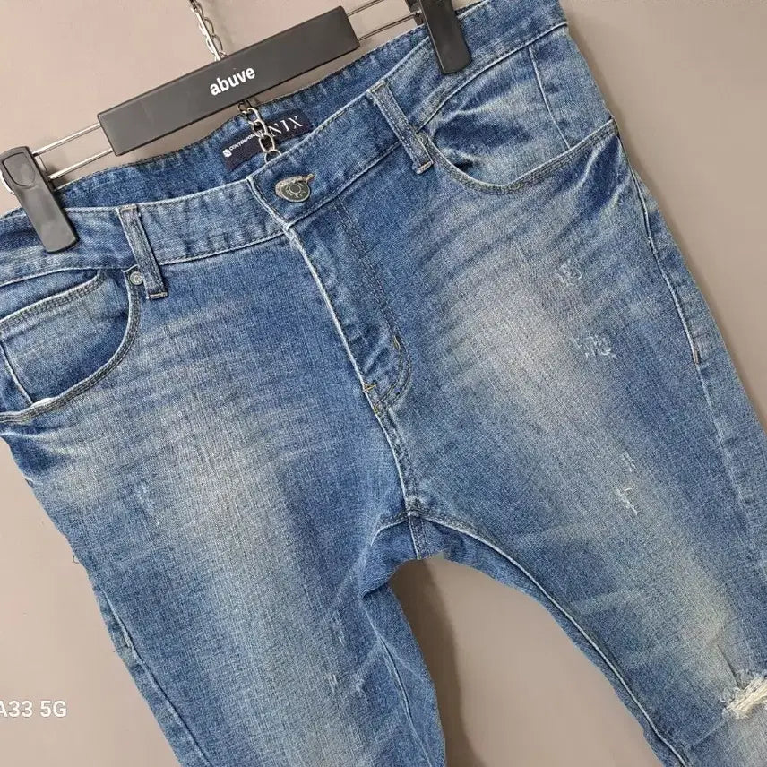 [BUNJANG] NIX Distressed Wash Jeans / NIX 데미지 워싱 청바지